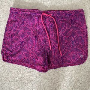 vineyard vines performance shorts
